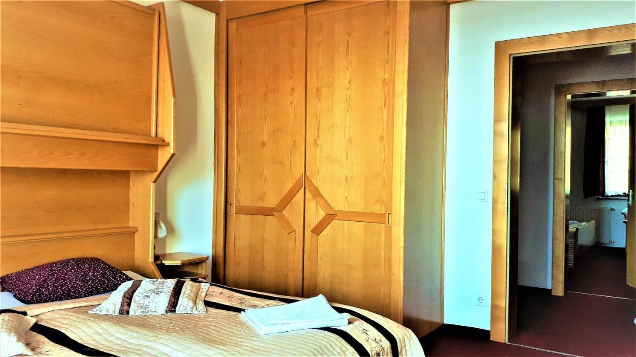Hotel Alpinum Треффен Экстерьер фото